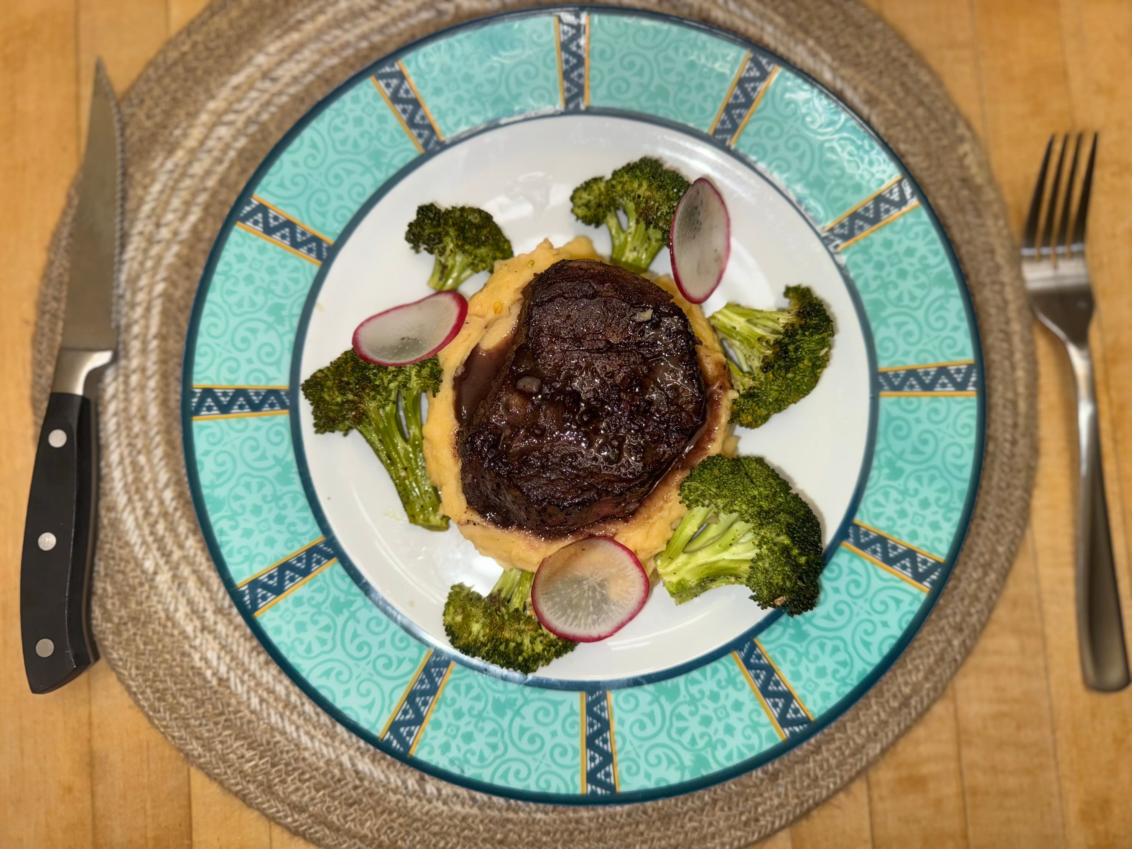 Filet over garlic butter mash w/ Broccoli